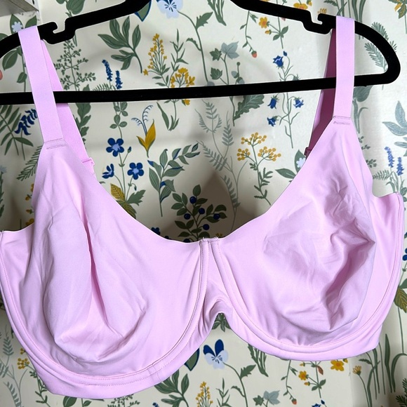 SKIMS Fits Everybody Unlined Demi Bra in Cherry Blossom size 42H NWT - Picture 1 of 4